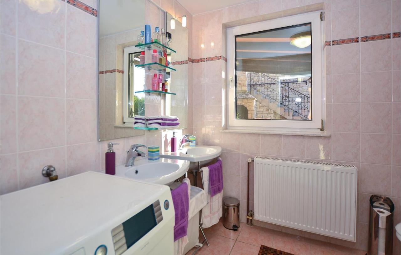 Lovely Home In Izola With Kitchen Malija Dış mekan fotoğraf